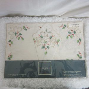 Lenox Fine Linens Christmas Placemats and Napkins New In Package NWT Vintage